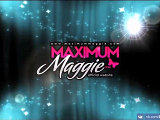 Maggie Green  manyvids busty courage is naughty with girlfriends