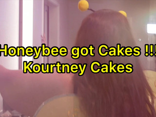 Kourtney Cakes  manyvids full lady fondles big boobs