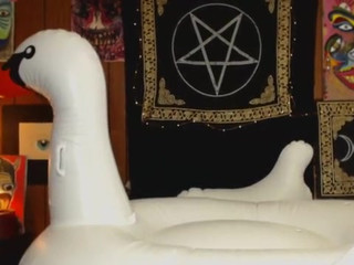 Adalynnx manyvids pounding her pussy with a big dildo