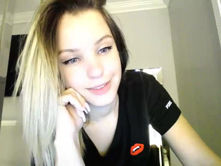 theislandgirl sexy blonde gently masturbates cunt