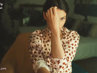 douxtease puts on bra bitch