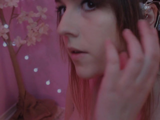 EllieMarie beautiful slut plows pussy with phallus