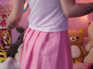 EllieMarie busty prostitute fucks wet holes