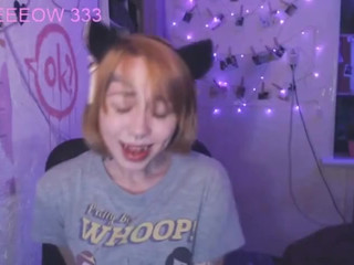 BunnyKelly exquisite bitch pulls pussy