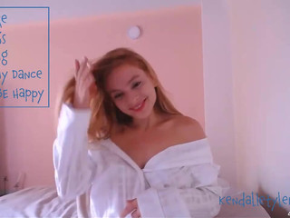 kendalltyler luxurious slut masturbates shaved cunt