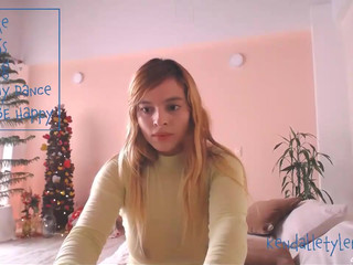 kendalltyler busty confused girl fucks cunt