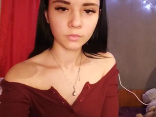 Honey-Molly charming bitch shows boobs