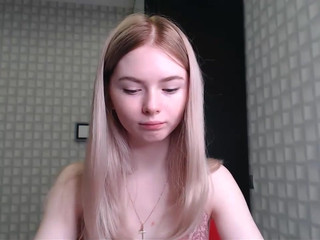 penelopa77 naked dancing in front of webcam