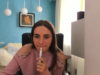 katti_kat beautiful maid masturbating cunt