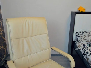 misslili depraved mare pulls the vagina