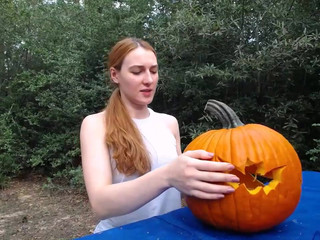 rocknrose adorable lady caresses shaved cunt