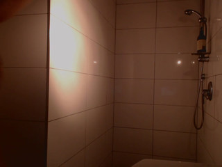 MissAlice_94 ManyVids Voyeur ASMR style Bathroom Routine