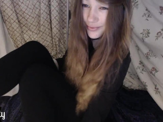 MissAlice_94 ManyVids Cumming in my blanket fort BIG TOY