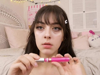 Lilli LoveDoll ManyVids lipstick oral fixation