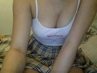 cocobaby98 graceful bitch masturbates pussy