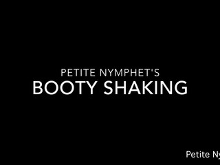 Petite Nymphet booty shaking