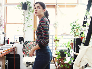 Cyncyncyn All Tied Up in the Kitchen