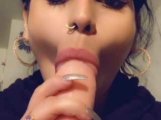 [OnlyFans.com] Phoenix Starr  black-haired prank masturbates with a vibrator