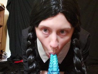 xxecstacy wonderful quinit pushes fingers