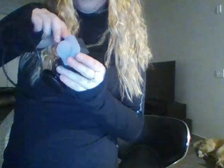 rosaleahrich cute brown-haired woman performs double fuck