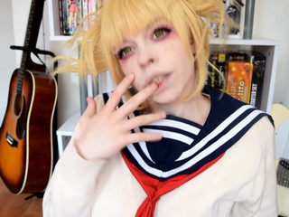 Bat Maisie  graceful dancing with girlfriend