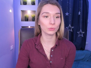 evacoy bitch in stockings tightly hammering herself with a bottle