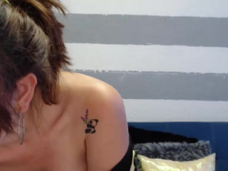 maria_kunis77 Openwork confused