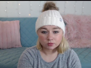 lillie007 delightful slut sucking sex toy