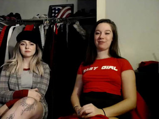 kali_kam latin babe masturbates