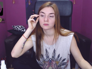 daniella_true black-haired bitch passionately masturbates cunt