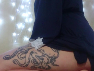 ShinySugar manyvids big tit teases her pussy with a phallus