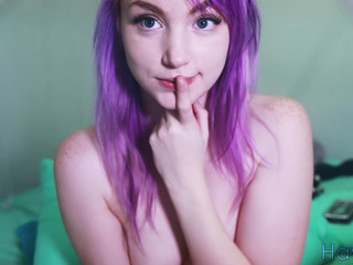 hayliexo manyvids impressive babe plays her vagina with sex toy