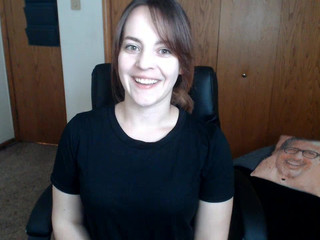 tawneyssexed cute girl pulls sex lips