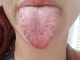 queensmoke-tonuge-and-tit-worship-2019-12-09_9jZ8Ox