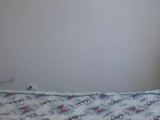 darlingrosette soaking up my sweaty armpits