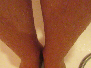 cuteblonde666 showing-off-my-hairy-legs-armpitspussy-2020-01-07_azGoKd