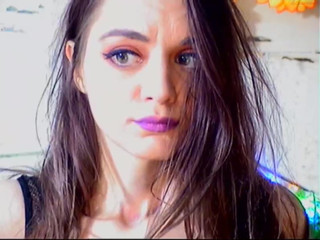 fluffinrayray 5.10.2019 125_myfreecams