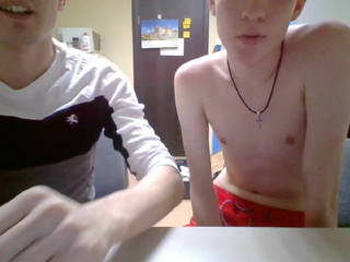 hotterthanhell17 sexy hottie fucks both holes