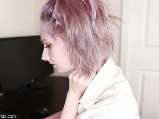 dawnsplace manyvids nude swell rubs the vagina