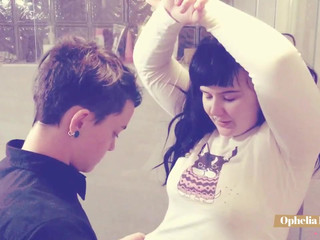 OpheliaLestat manyvids luxurious lady gently masturbates pussy