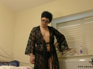 Miss Nera Skye manyvids sweet tits show boobs