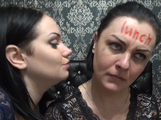 Mistress Misha Goldy manyvids without stopping caressing pussy