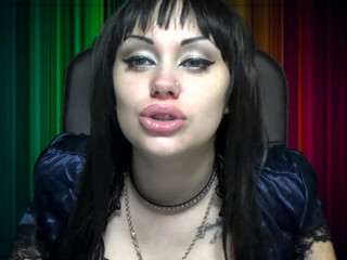 Mistress Misha Goldy manyvids juicy harlot masturbating vagina