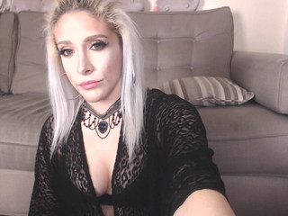 itsnightlight manyvids handjob in front of the camera