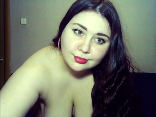 sexy_teamcarrey teen black-haired chick talks coquettishly on camera