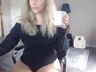 sexyblondewife beauty arranged buns