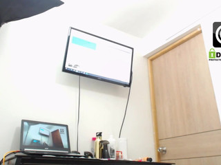 keily_lovers nude babe gets pussy fucked