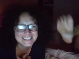 emmynelly Long haired bitch