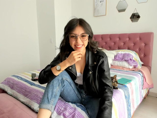 aliciawonder_ hot pussy pushes vagina