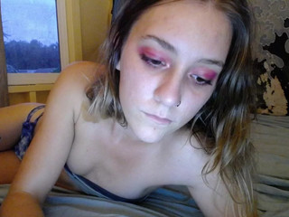 zoe_kitty666 hot  private  with a toy